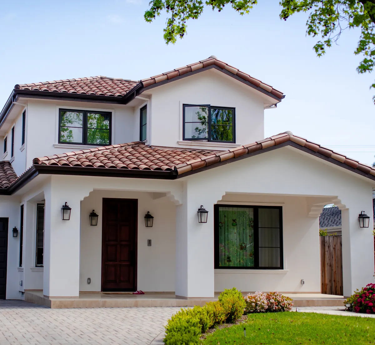 Shutterstock 2303744865 1 (6)