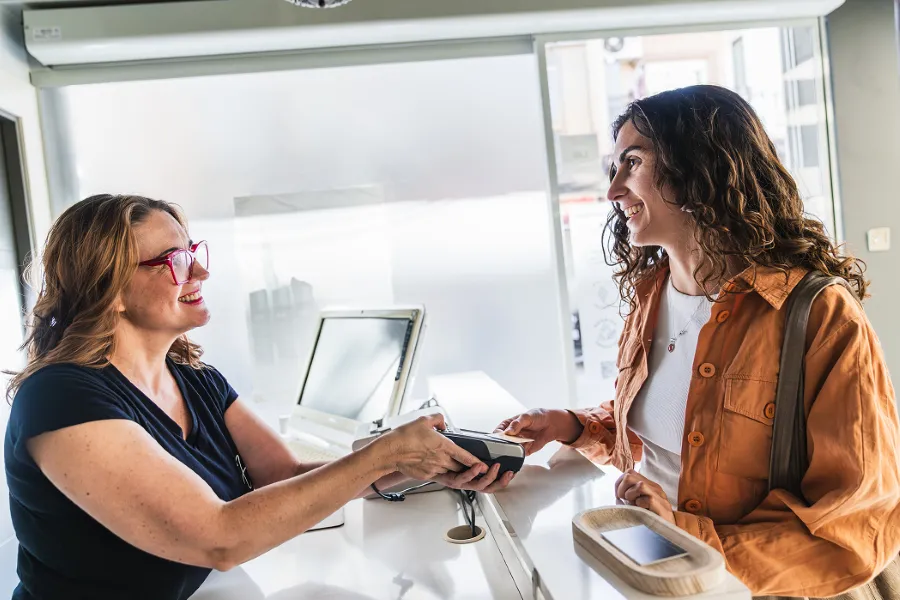 Processing Credit Card Transaction 900X600