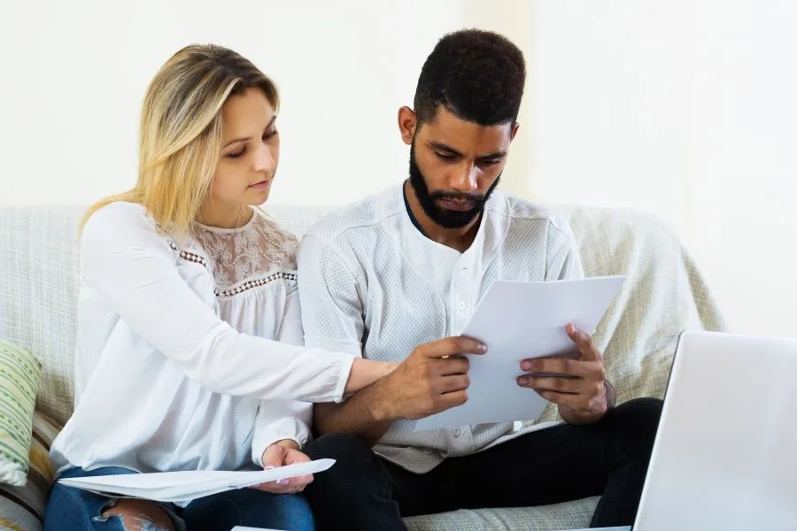 Should Married Couples Have Separate Bank Accounts?